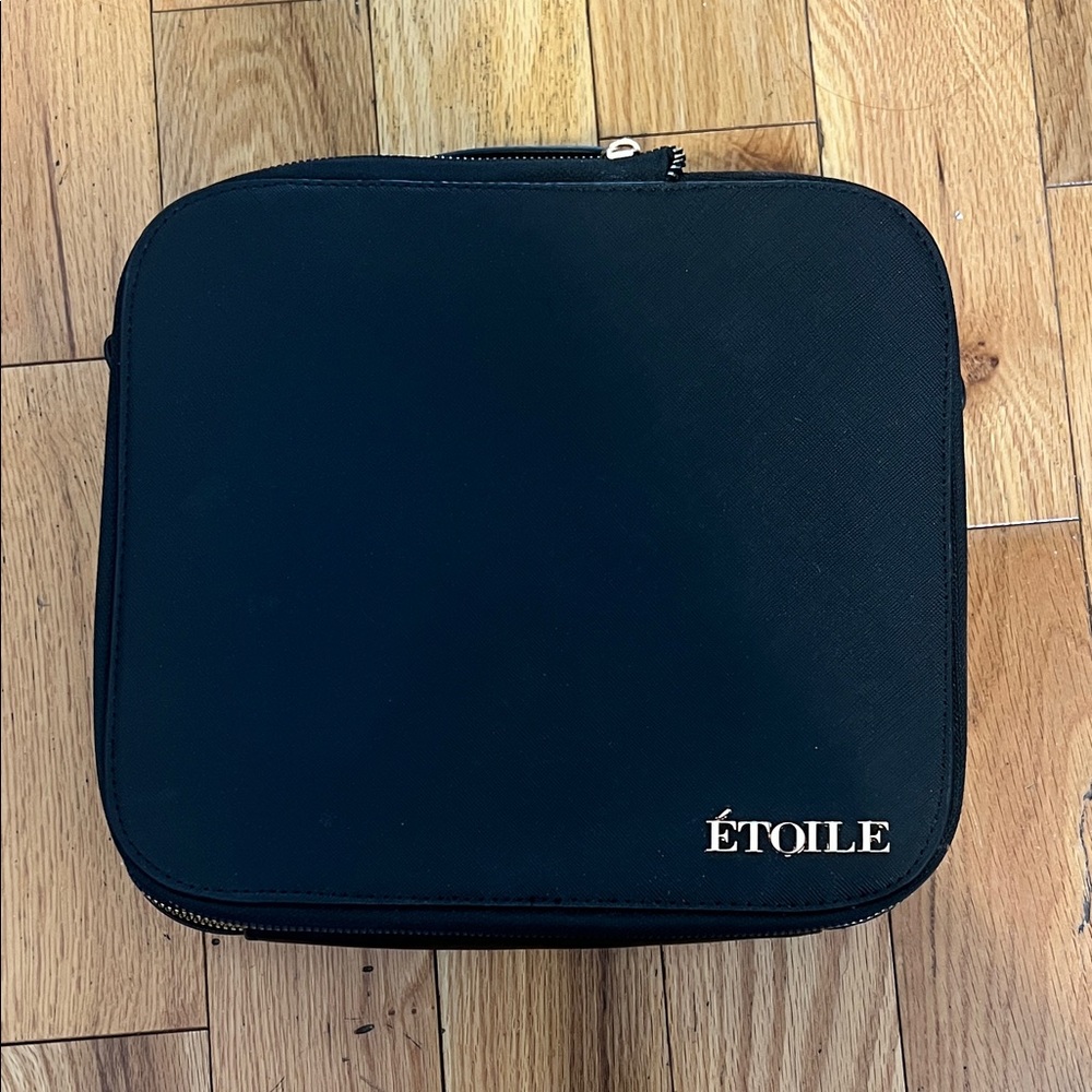 Small Cosmetic Travel Case: Black Leather